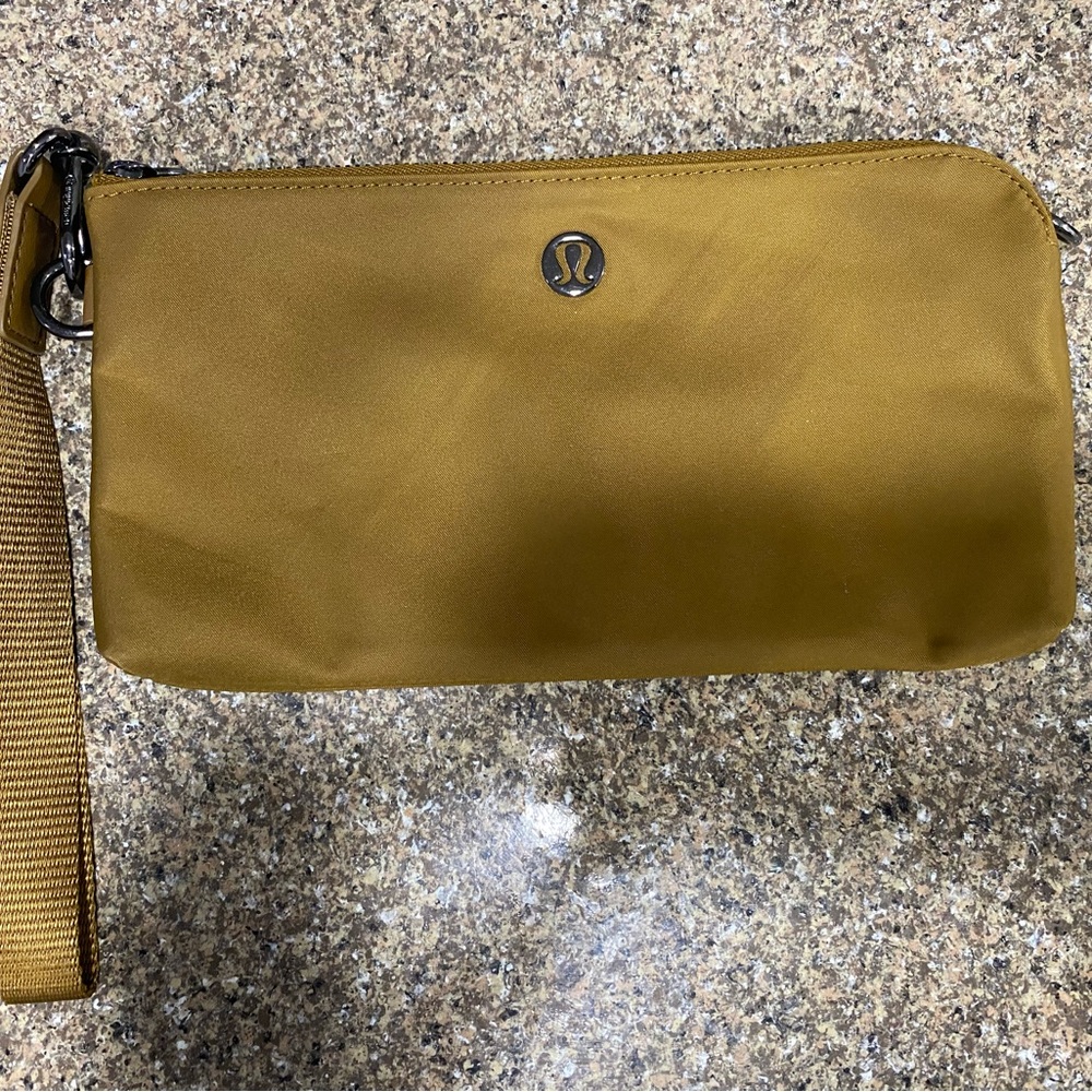 Lululemon Curved Wristlet